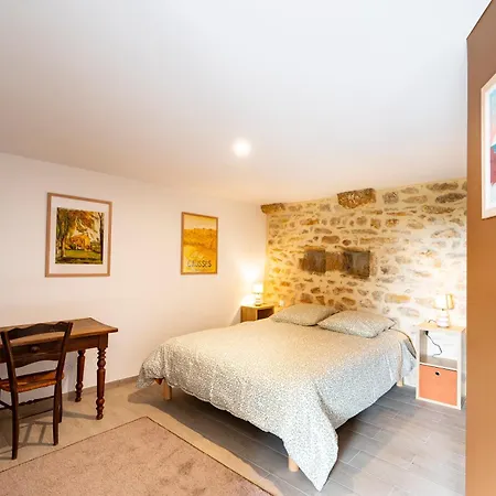 Les Hauts De Saint-jean Tatil Evi